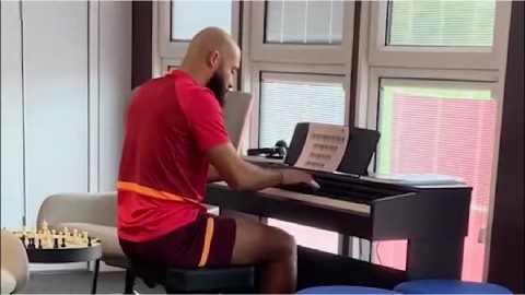 Bryan Mbeumo: Chiến binh tìm đến piano để chữa lành